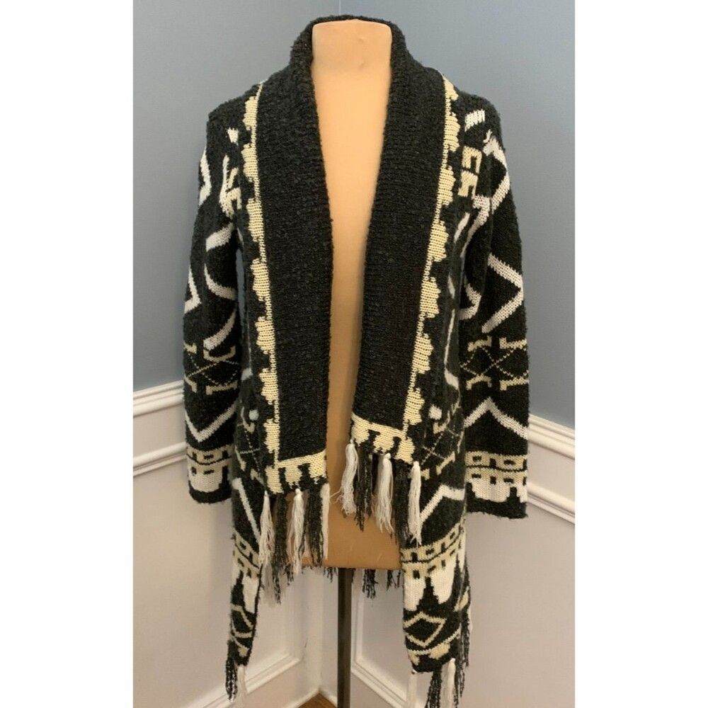 POL Sweater Womens M Cardigan Open Southwestern Aztec Shrug Tassel Long Sleeve